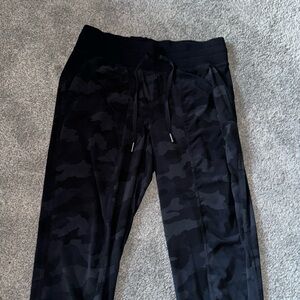 Lululemon studio joggers